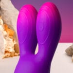 ROCKS-OFF - GLO-GIRL BUNNY VIBRATEUR FLEXIBLE VIOLET – Image 3